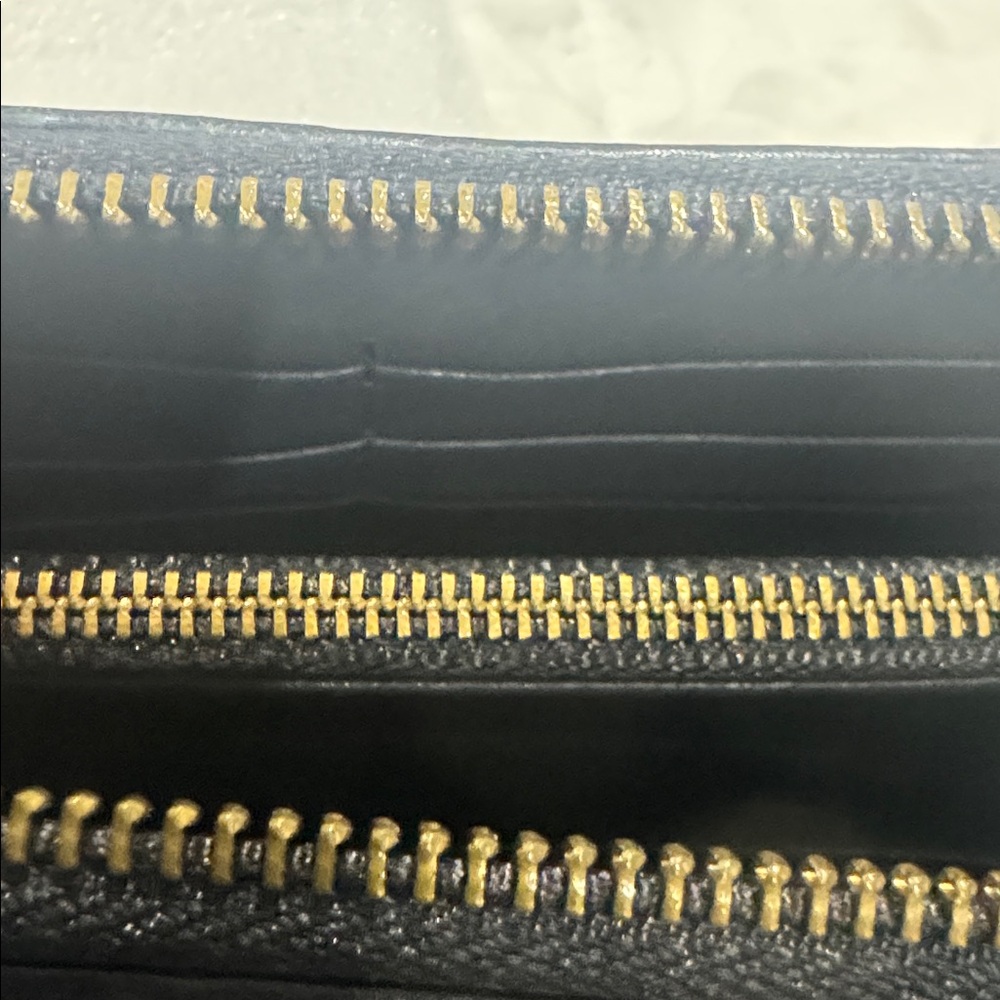 Dior Black and Cream Wallet - Picture 8 of 10